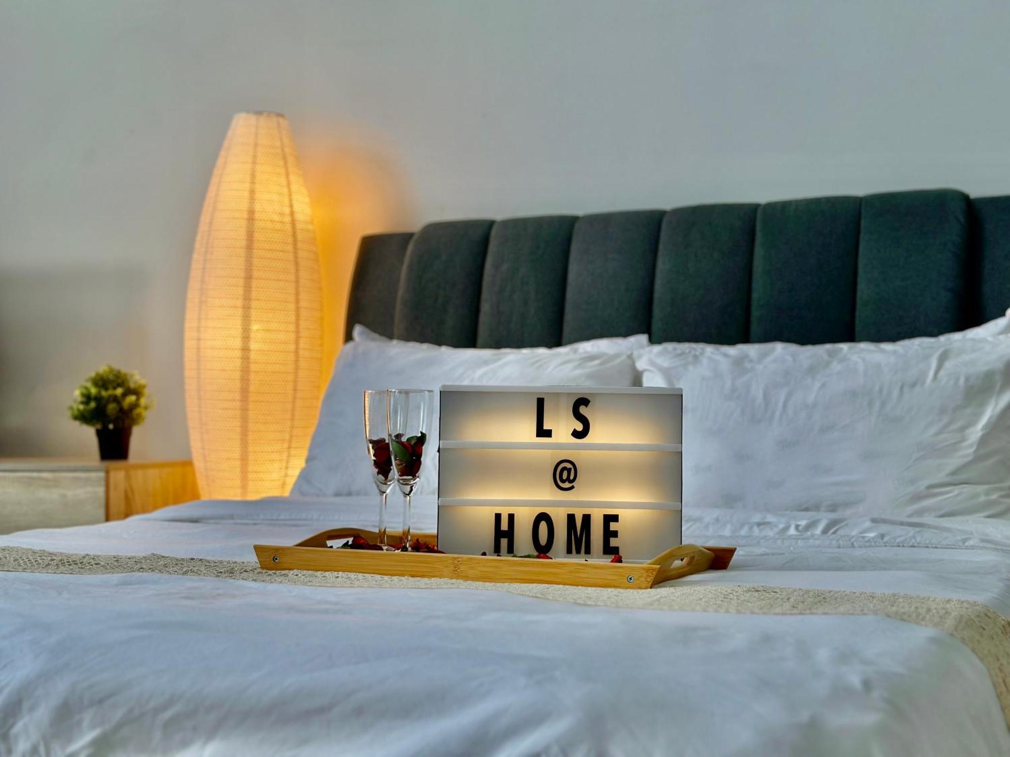 Loft Signature Executive Suite Empire City Petaling Jaya Εξωτερικό φωτογραφία